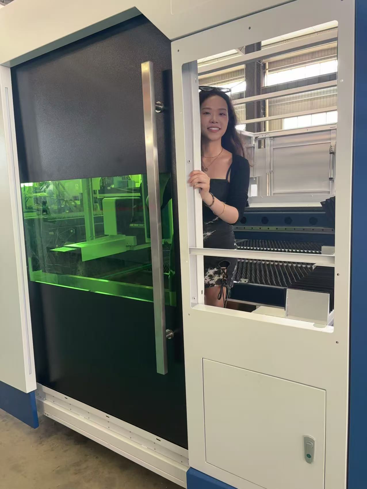 3015 Fiber Laser Metal Cutting - Industrial Laser Manufacturers 评论和价格