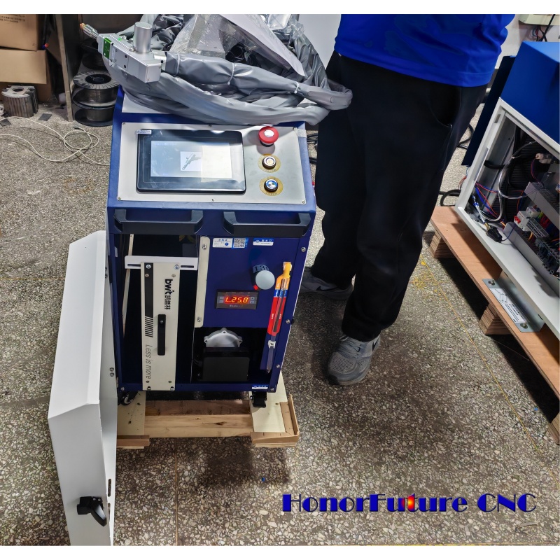 Industrial 1500W BWT Fiber Las - Industrial Laser For Cleaning 评论和价格